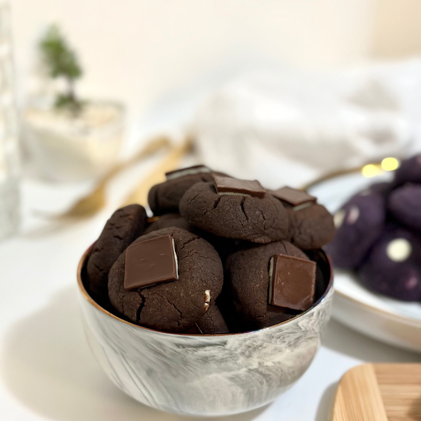 Besos dobles de menta con chispas de chocolate (caja de 12)