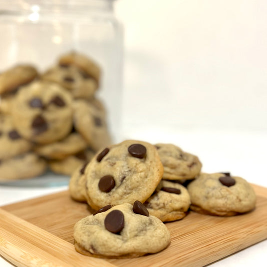 Besos con chispas de chocolate y nueces (caja de 12)